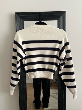 Zara Striped Cropped Knit Sweater Cream & Black Size S